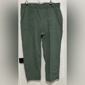 ⭐️Like New⭐️ GAP: Women’s Off-Duty Pants- Size XL